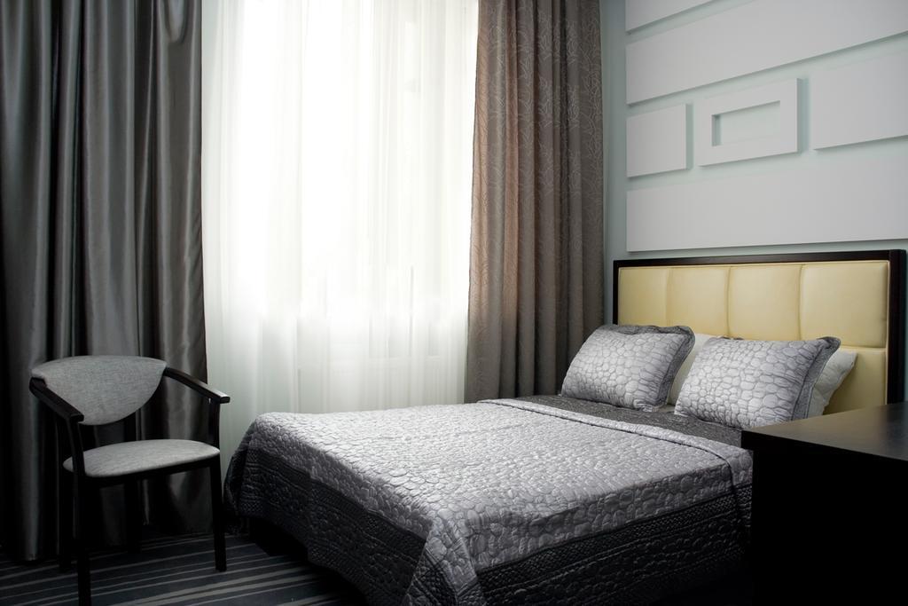Greenstone Hotel Херсон Екстериор снимка