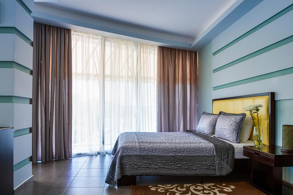Greenstone Hotel Херсон Екстериор снимка