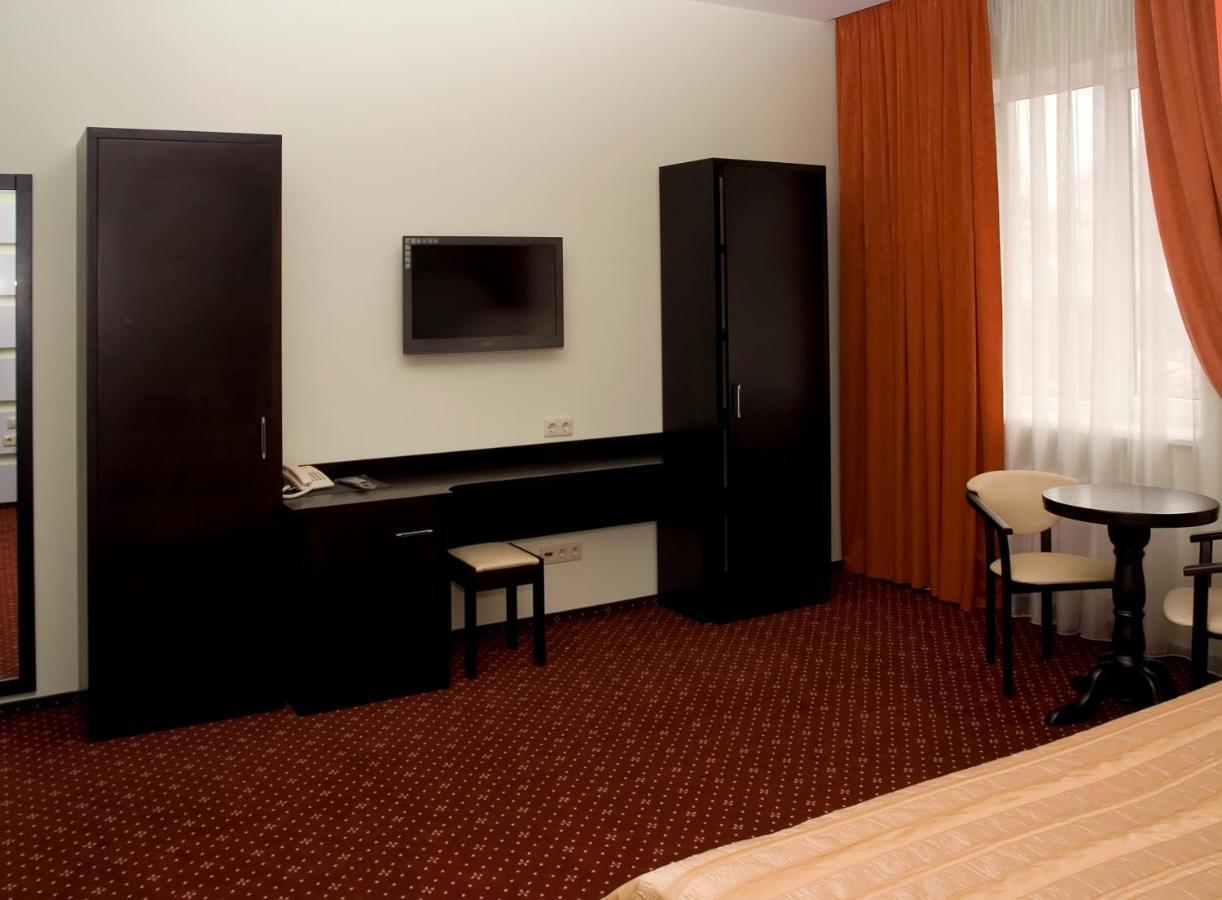 Greenstone Hotel Херсон Екстериор снимка
